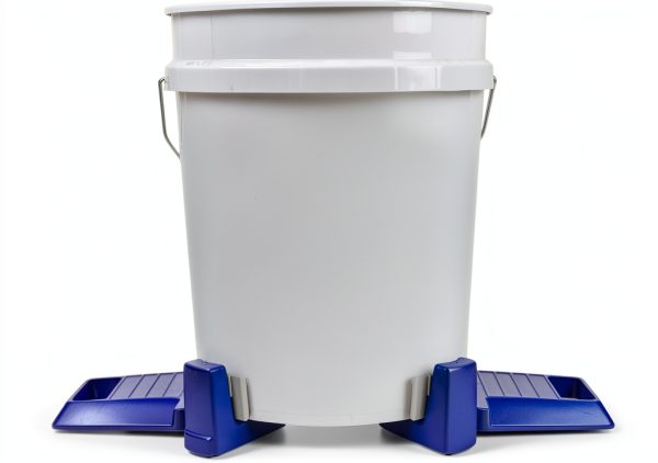 Bucket Vice 5-Gallon Gripper by Ideastream Blue Foldable Steel Grip-3